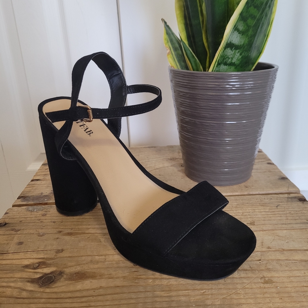 High heels suede